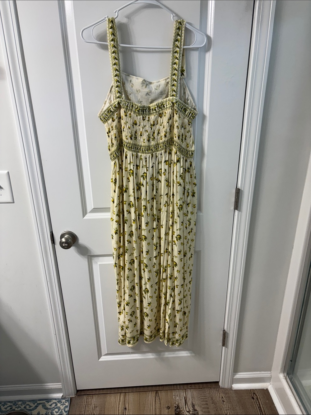 Max Studio Cream Maxi Dress with Yellow Lemon Print and Green Trim - Picture 2 of 2
